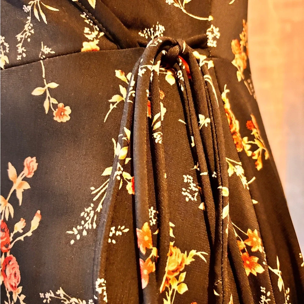 Kaileigh Black Floral Wrap Midi Dress with Red Accent - Picture 3 of 8